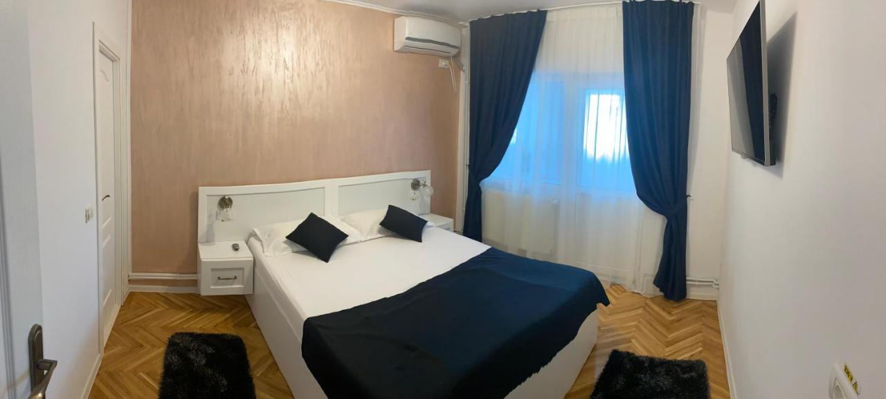 Hotel Casa Cattleya Târgu Jiu Esterno foto